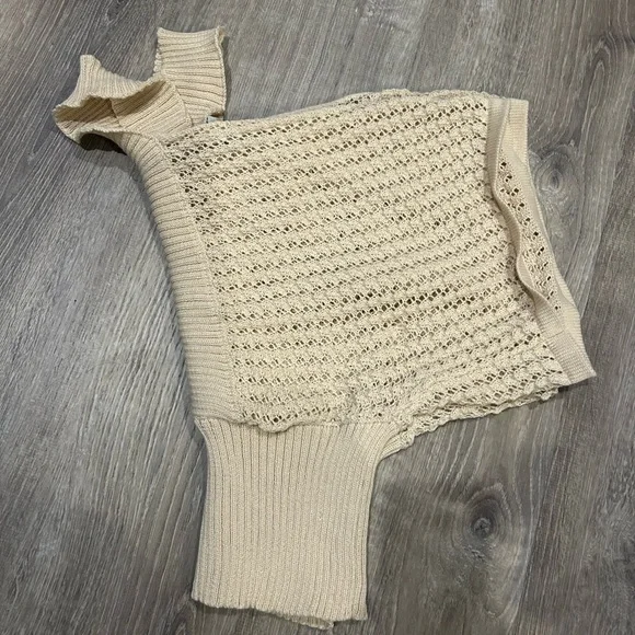 Top - Picture 4 of 5